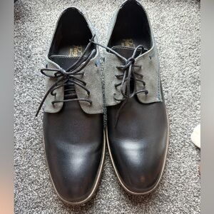 Classic Black and Gray Men's Oxfords